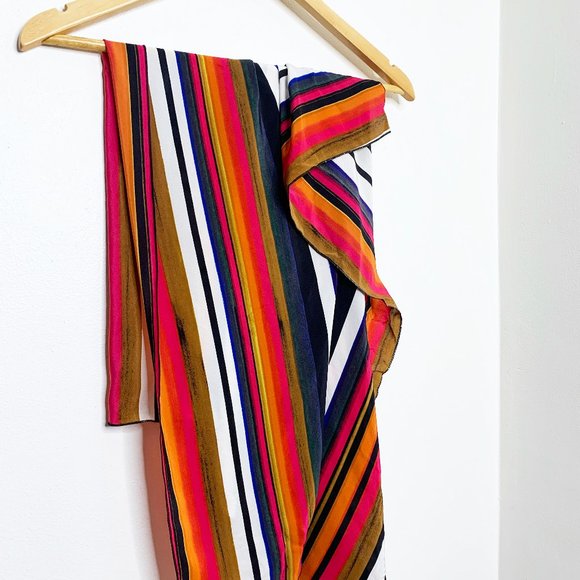 Trina Turk - Framed Scarf - Picture 2 of 3